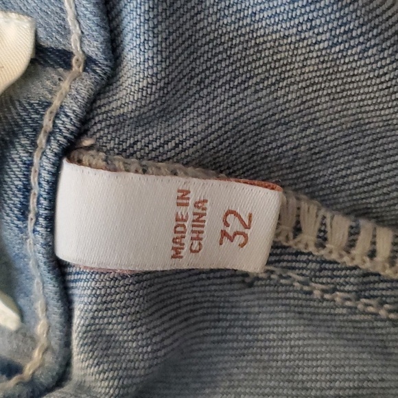 SHYANNE Woman’s Striped High Rise Denim Shorts Sz 32 - Picture 11 of 11